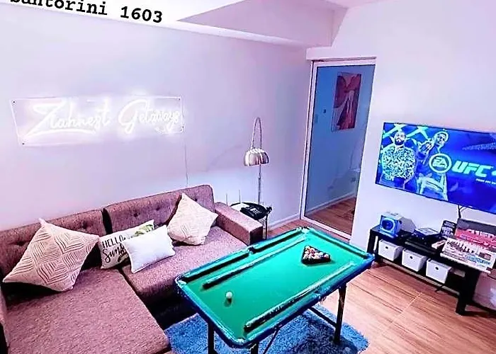 호텔 View Azure Staycation 6pax 4*